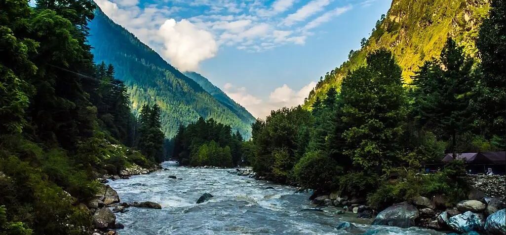 kheerganga trekking